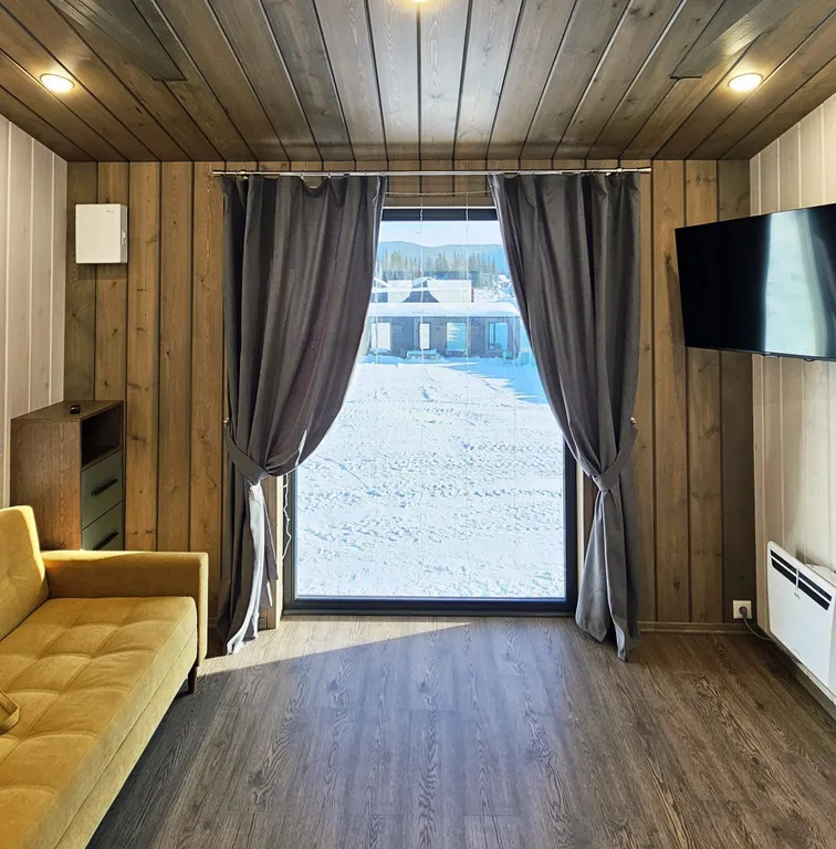 Далеко и надолго