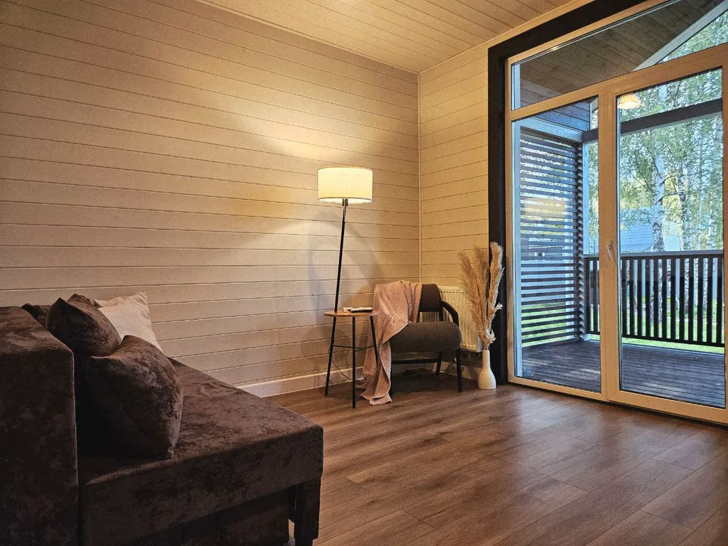 Уютный домик с большой террасой