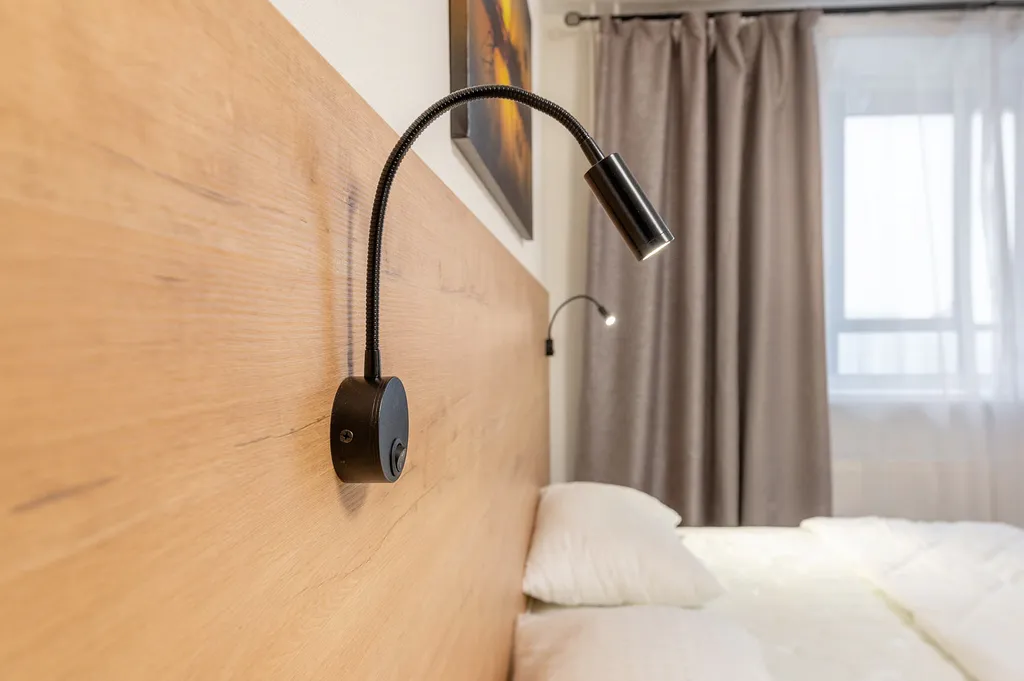 Студия у аллеи фонтанов и парка