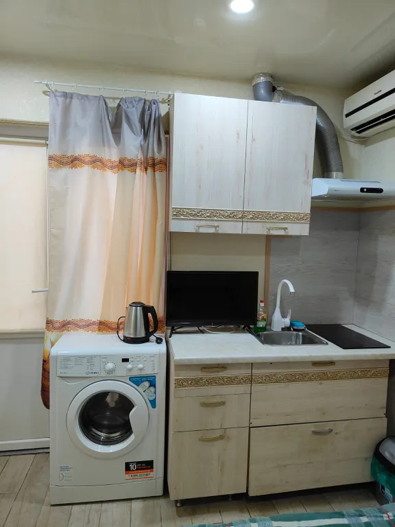 Отдельная маленькая квартира с парковкой и всеми удобствами — аренда посуточно в Ейск