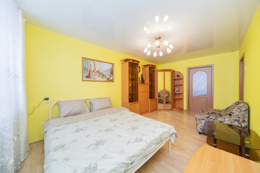 Двухкомнатная квартира в Индустриальном районе