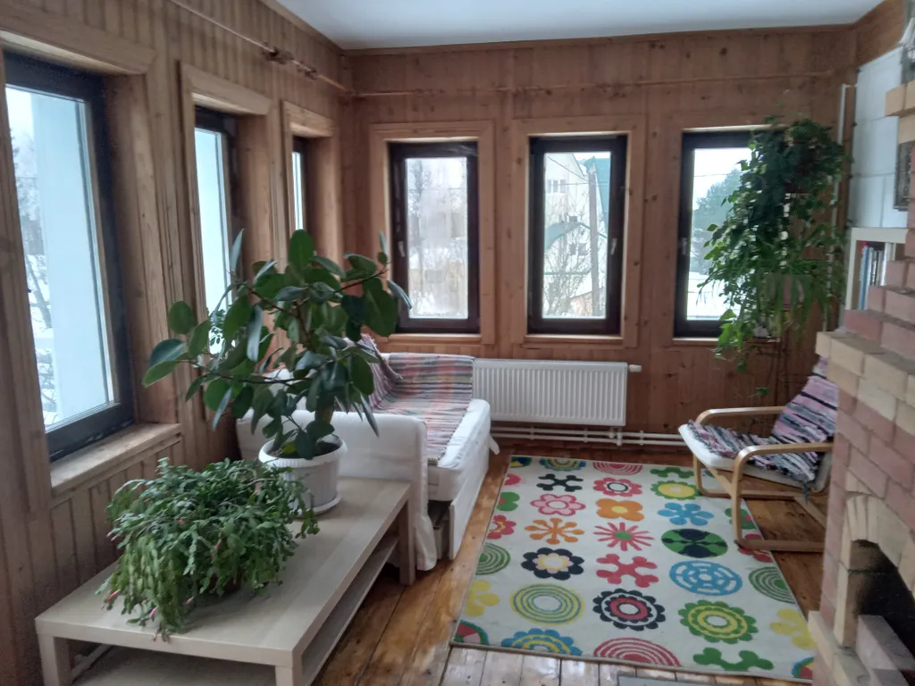 Дом на большом лесном участке