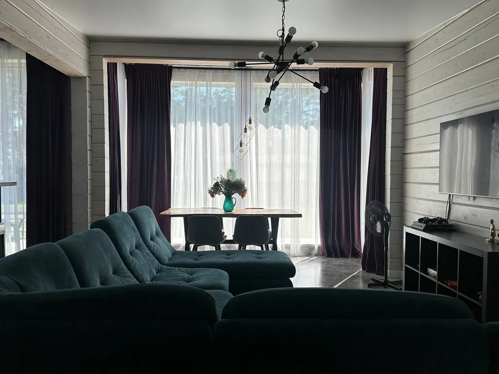 Уютный новый коттедж на берегу Финского залива
С баней на дровах