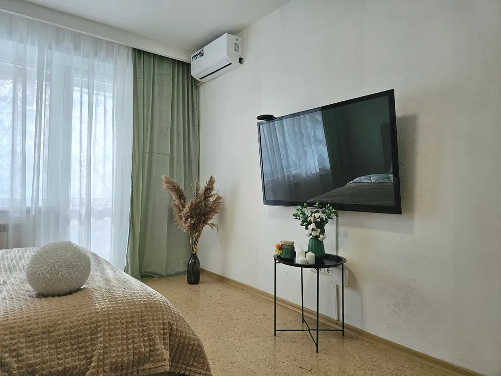 Однокомнатная квартира в районе моста победы