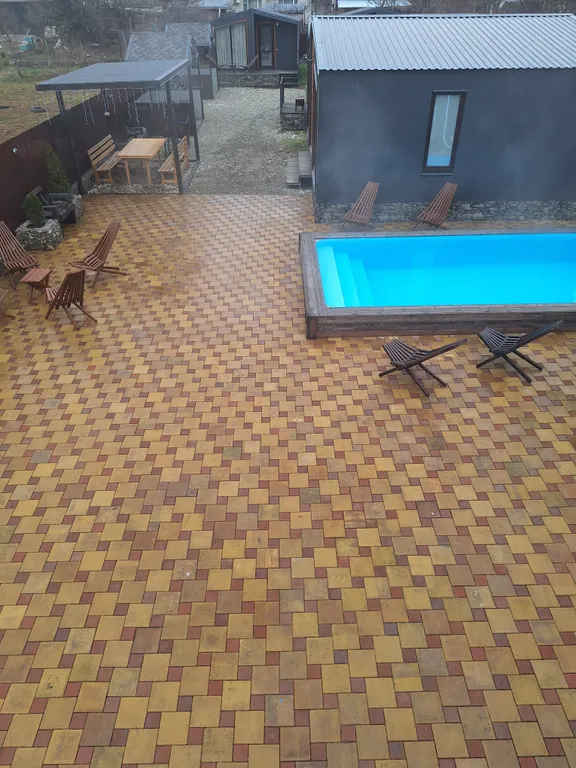 Гостевой домик номерной с бассейном