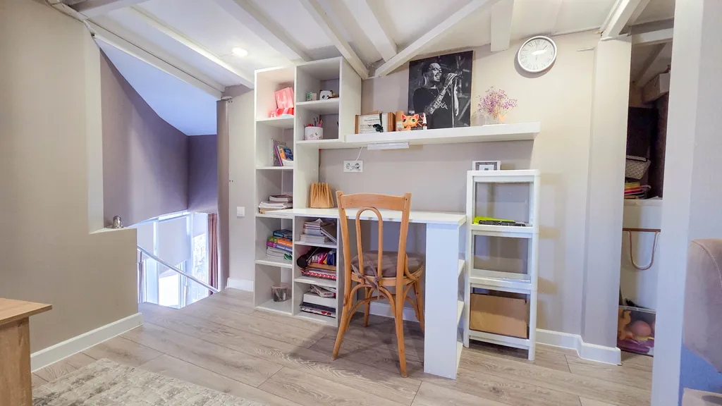 Большая двухуровневая квартира с шикарными видами на море и горы