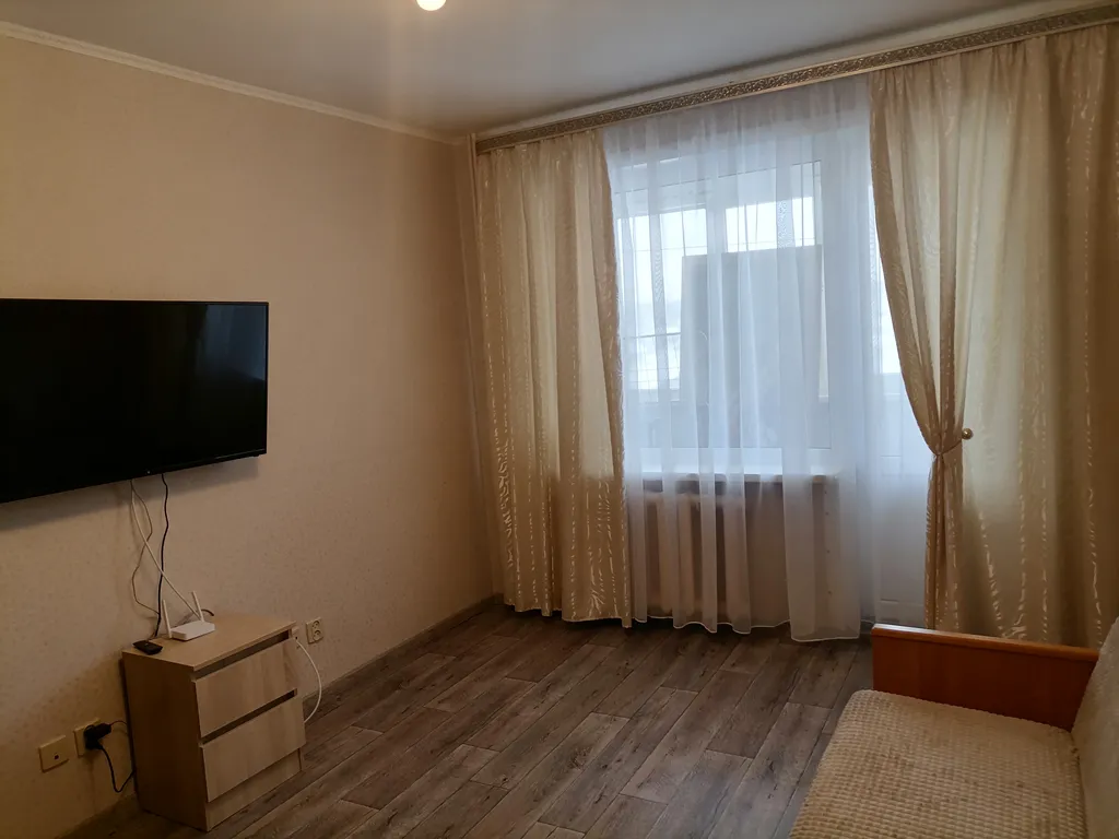 Квартира у пруда