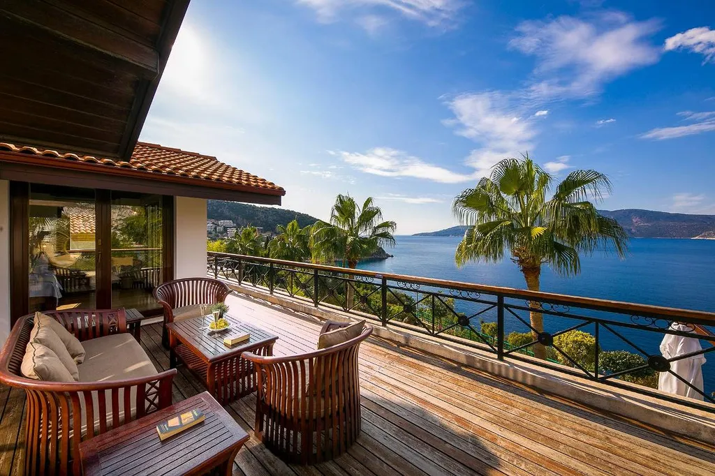 Вилла с видом на море