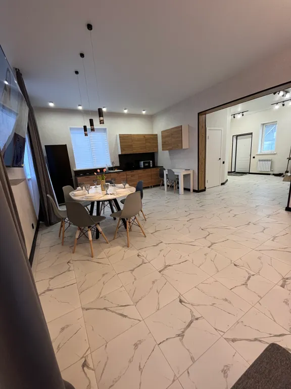 4-комнатный Дом