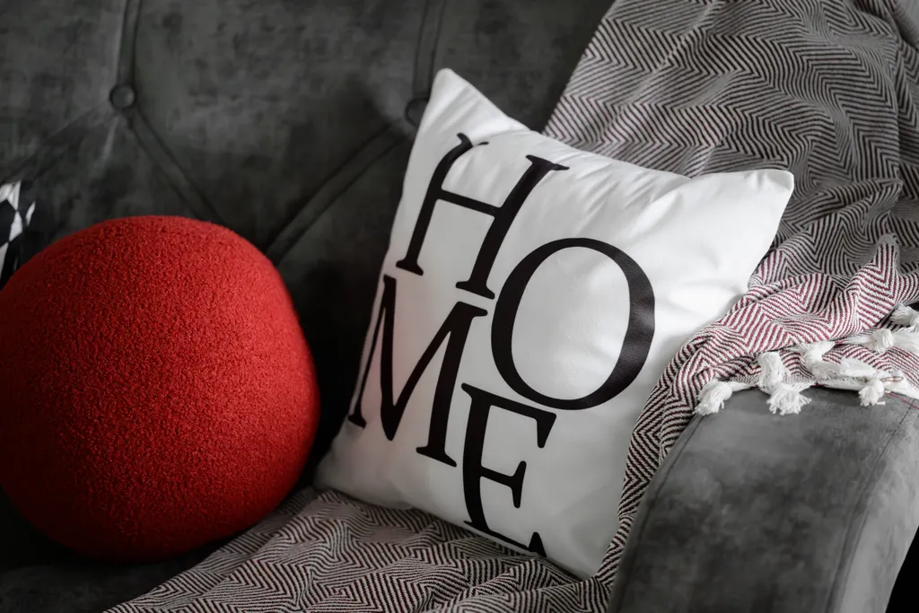 Двухкомнатная квартира-студия рядом с зоопарком