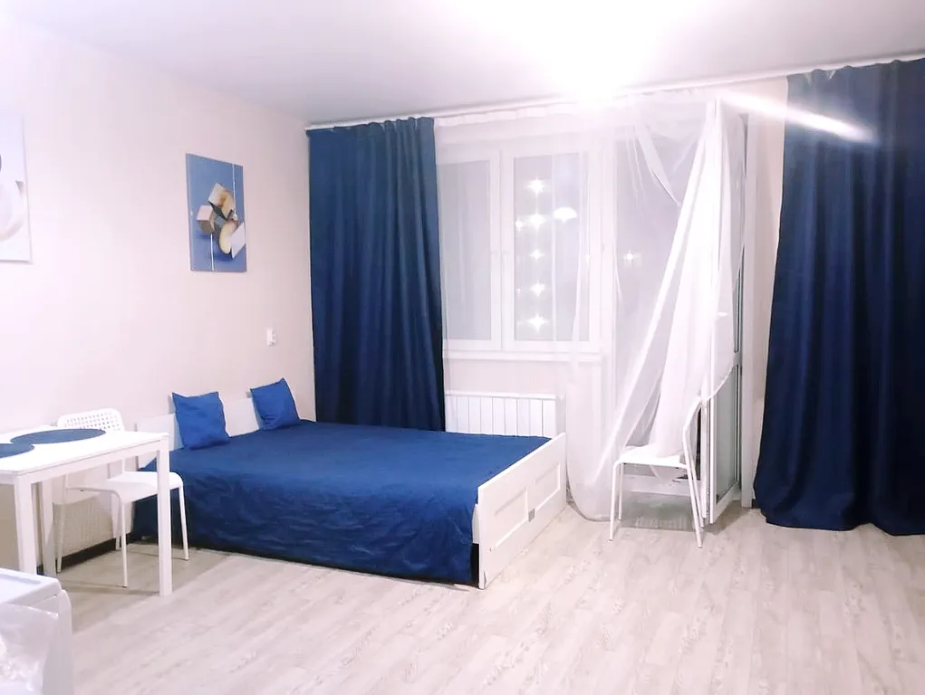 Студия на Взлетки у ТРЦ Планета