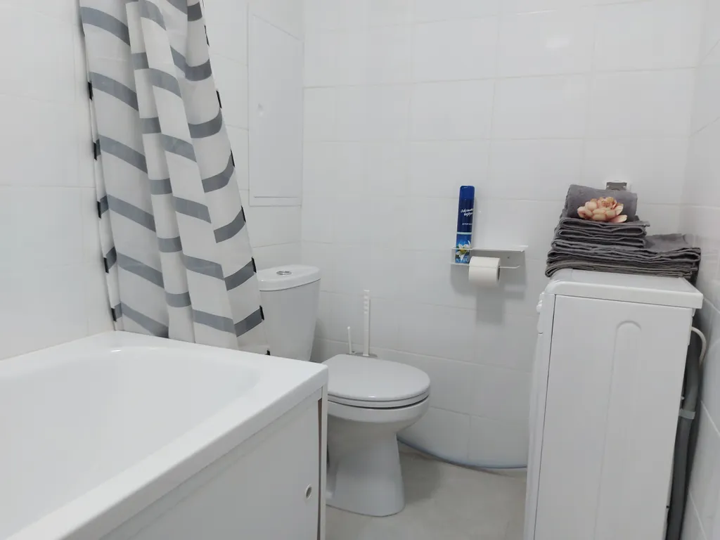 Яркая современная студия у Онкоцентра