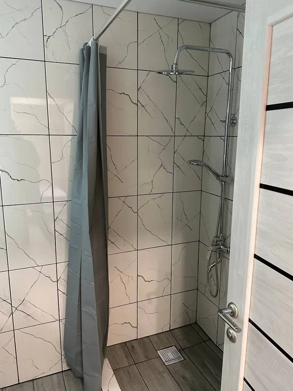 Уютный дом с купелью и бассейном  ( "Барн малый ")