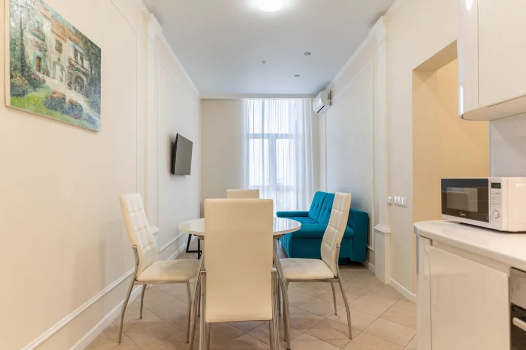 Шикарный апартамент всего в 5 минутах от моря в центре