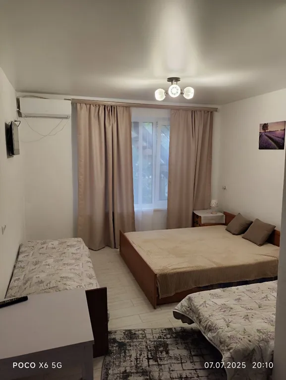 Квартира Дача  Джессика, просторный зеленый двор, площадка для детей, парковка. — аренда посуточно в Орджоникидзе