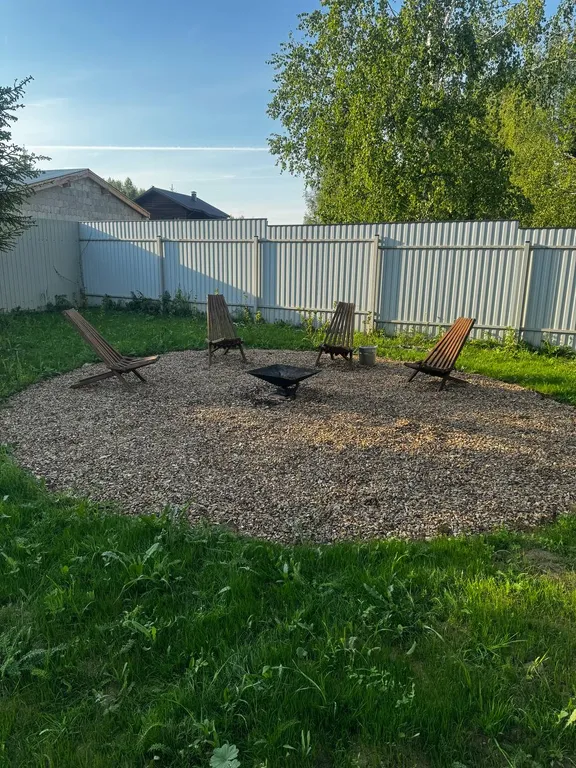 Уютный дом в лесу