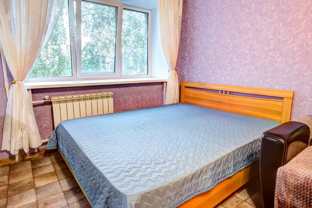 Чистая уютная квартира в центре — аренда посуточно в Тюмень