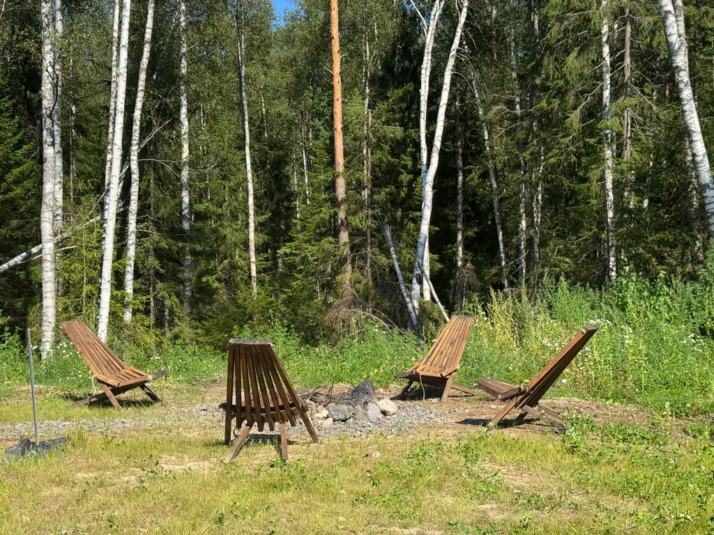 Уютный дом у озера, в 50 километрах от Петербурга, с мангалом, Wi-Fi