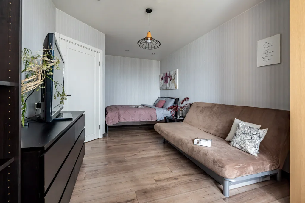 Евродвушка для 5х у метро Парнас || Сатин Хоум апарт