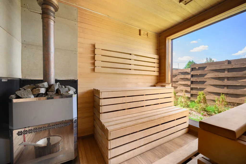 Коттедж с баней и уличным чаном