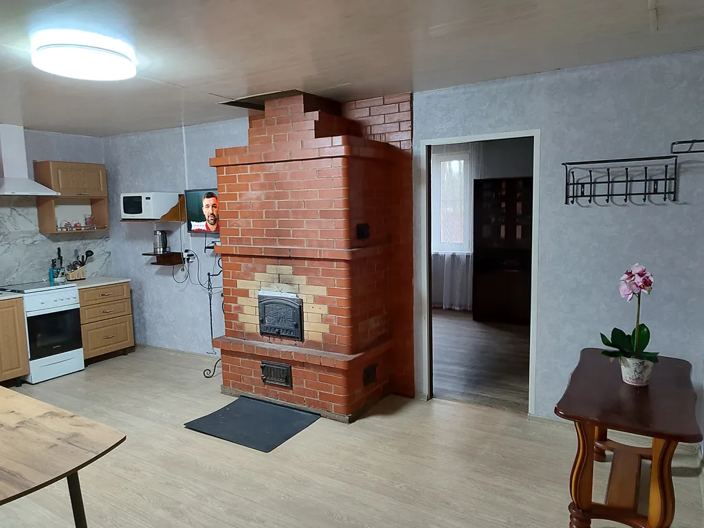 Уютный дом на горе