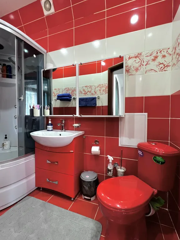 Студия люкс в центре Ангарска, Район Площадь, Администрация города