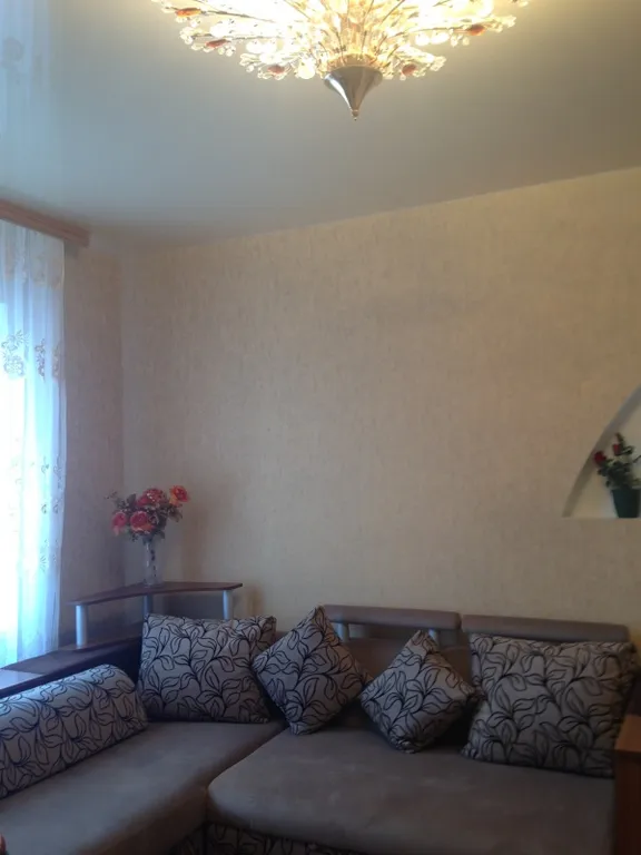 Большой дом в Евпатории со своим двором