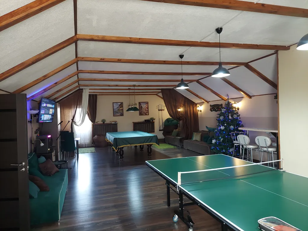 Коттедж Марианна с бильярдом, теннисом, сауной и бассейном