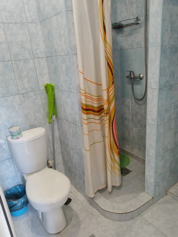 Квартира Квартира Гостевой дом " калинина 20 " номер люкс " 3 н " — Ейск