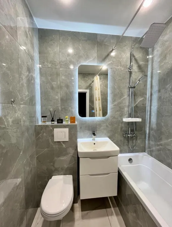 Уютная двушка на 12 этаже с видом на озеро