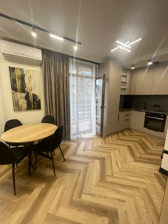 Квартира с отдельной спальней в горах