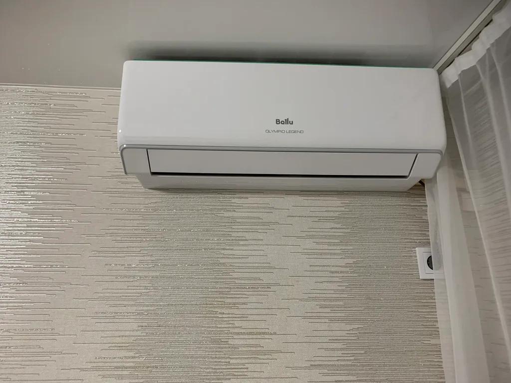 Уютная квартира с видом на парк Дружба