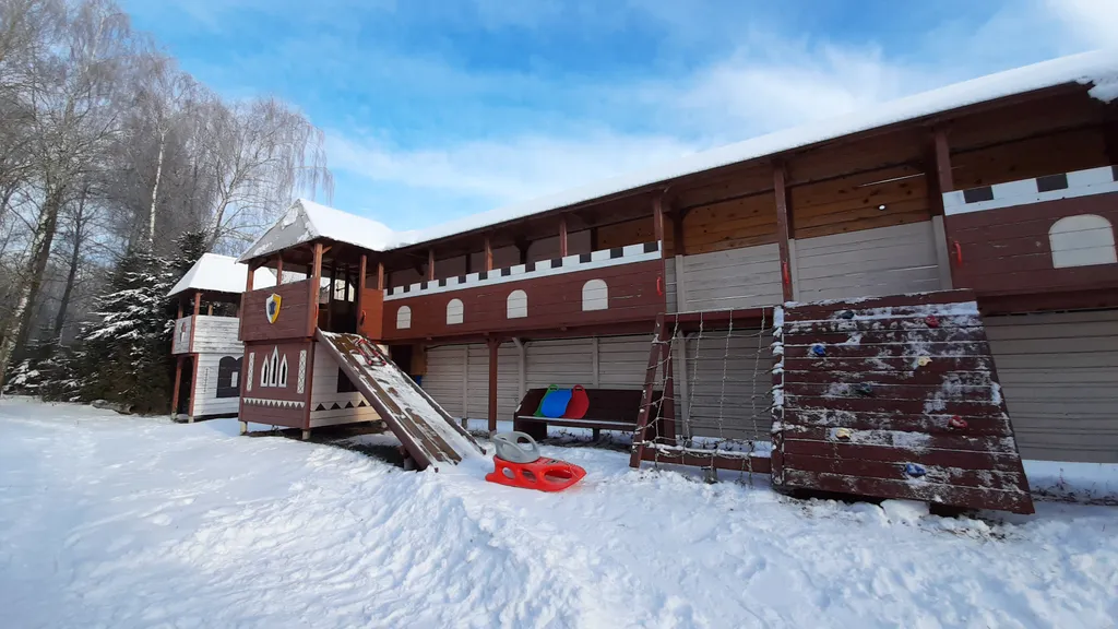 Дом-замок для большой компании