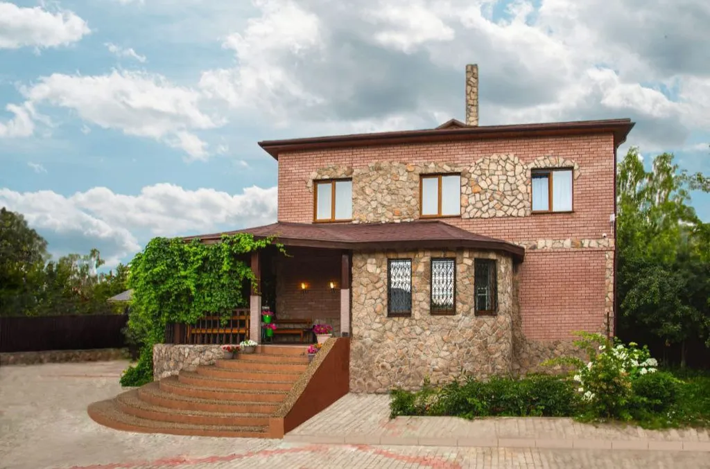 8-комнатный Дом