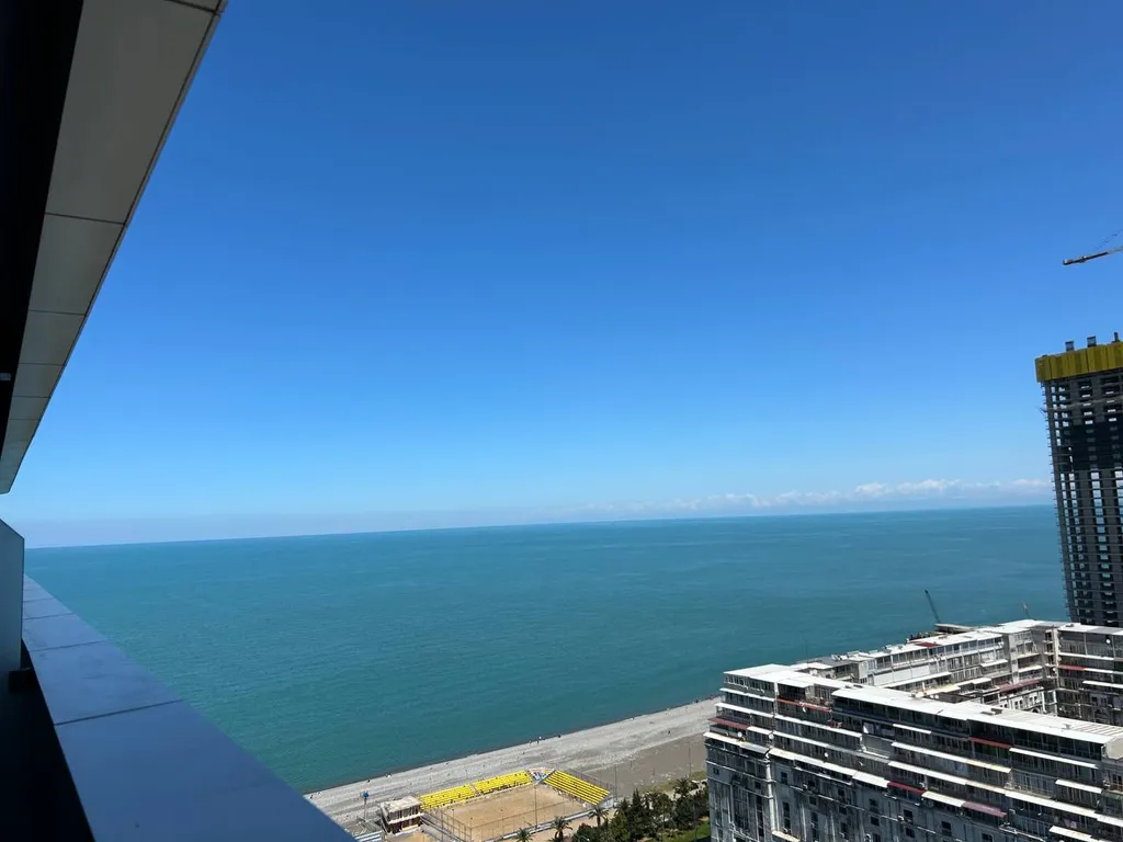 Grand sea&city view apartment in alliance palace