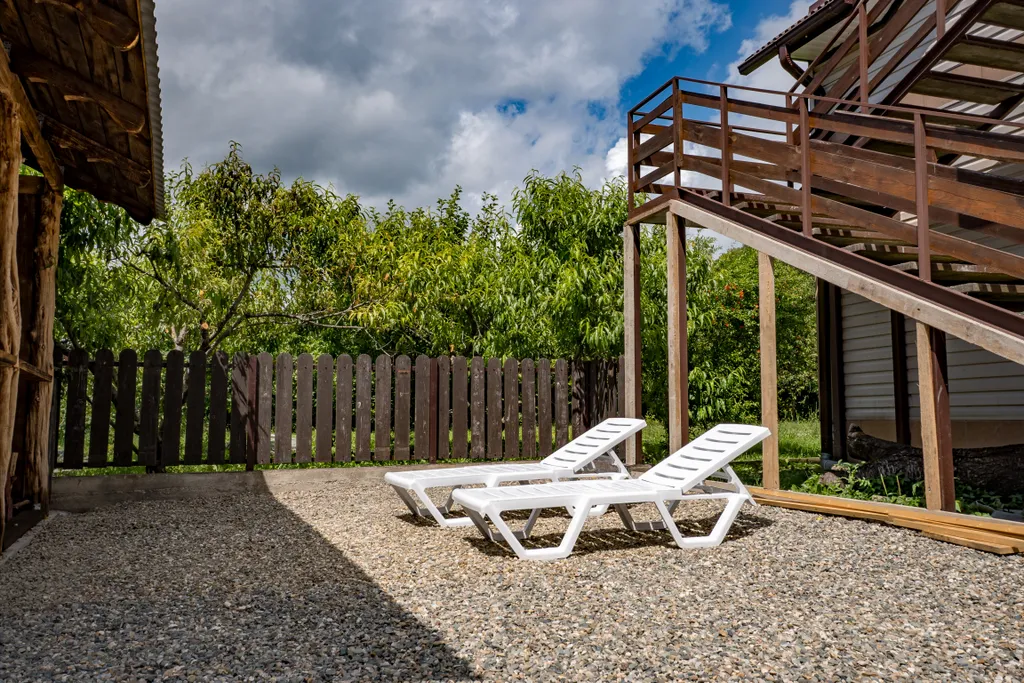 Коттедж Домик в лесу — Пляхо