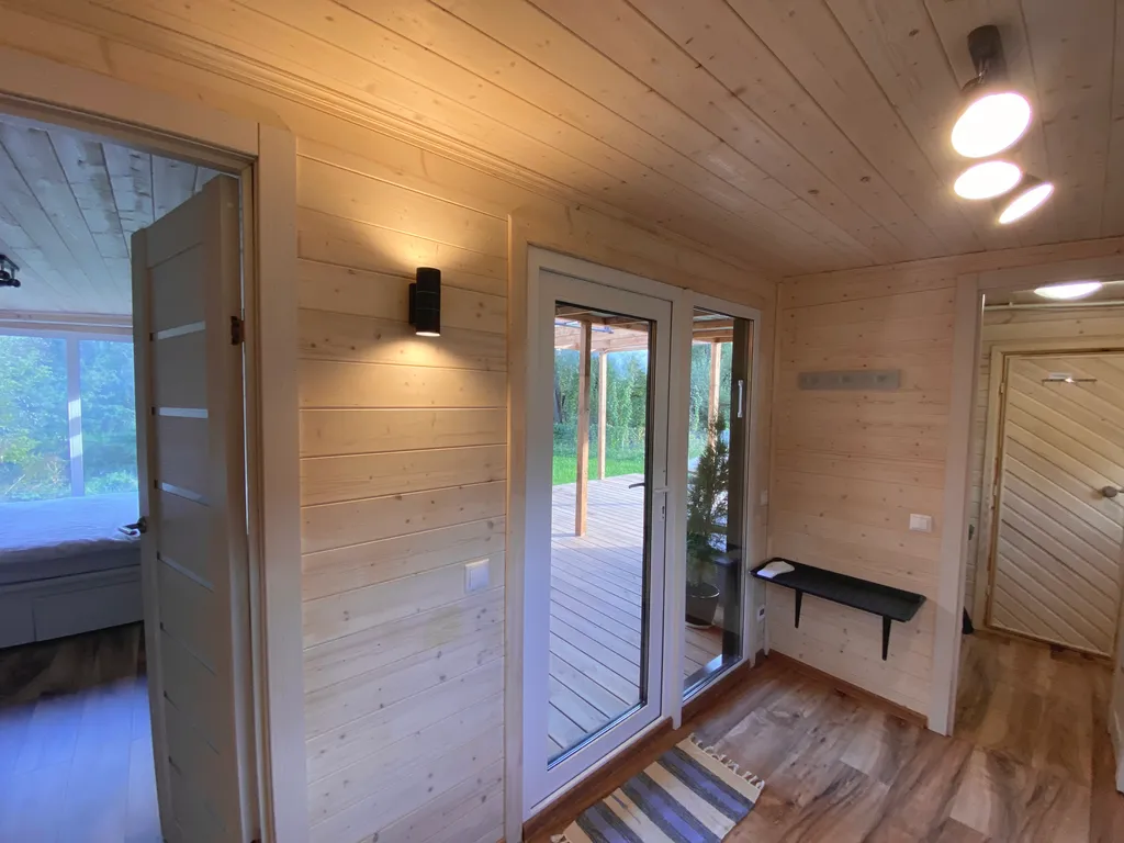 Коттедж Домик на берегу реки с сауной и горячей бочкой Фурако — Новый Быт