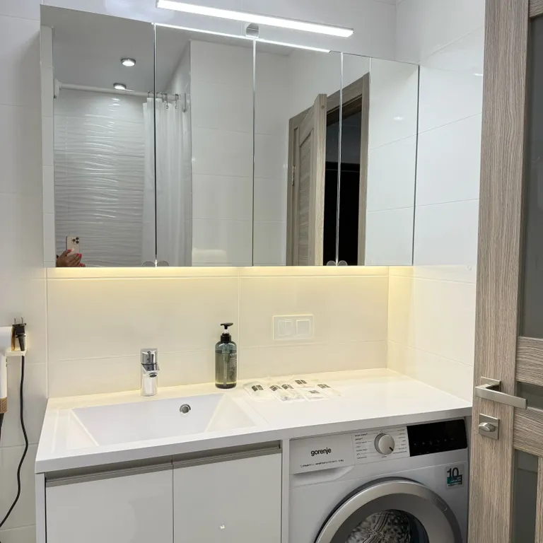 Новая квартира, со стильным интерьером, рядом с канатной дорогой