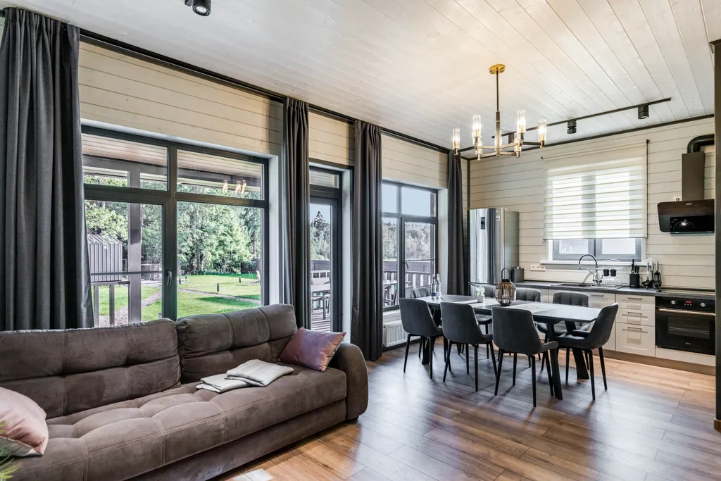 Коттедж Загородный дом с видом на лес — Брёхово