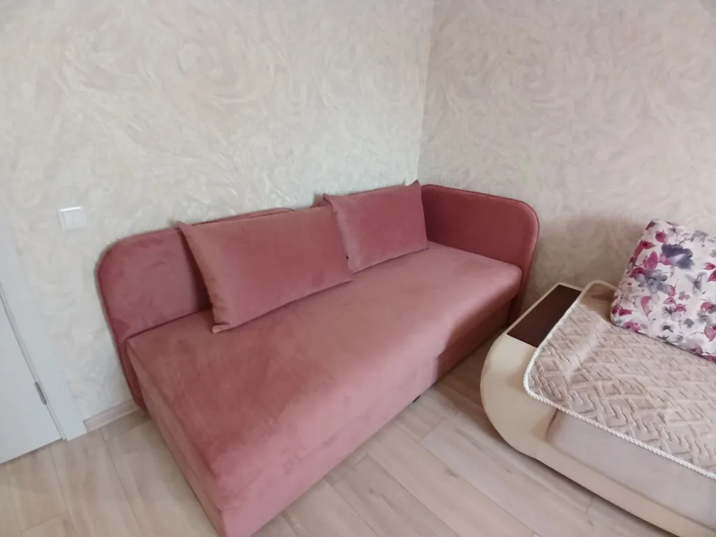 2х комнатная новая уютная квартира, малоэтажная застройка