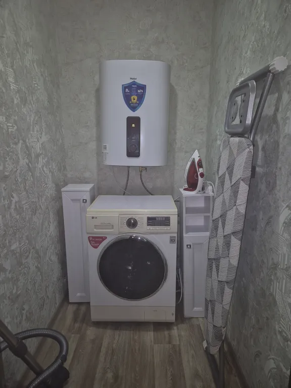 Уютная современная просторная квартира рядом с монастырем