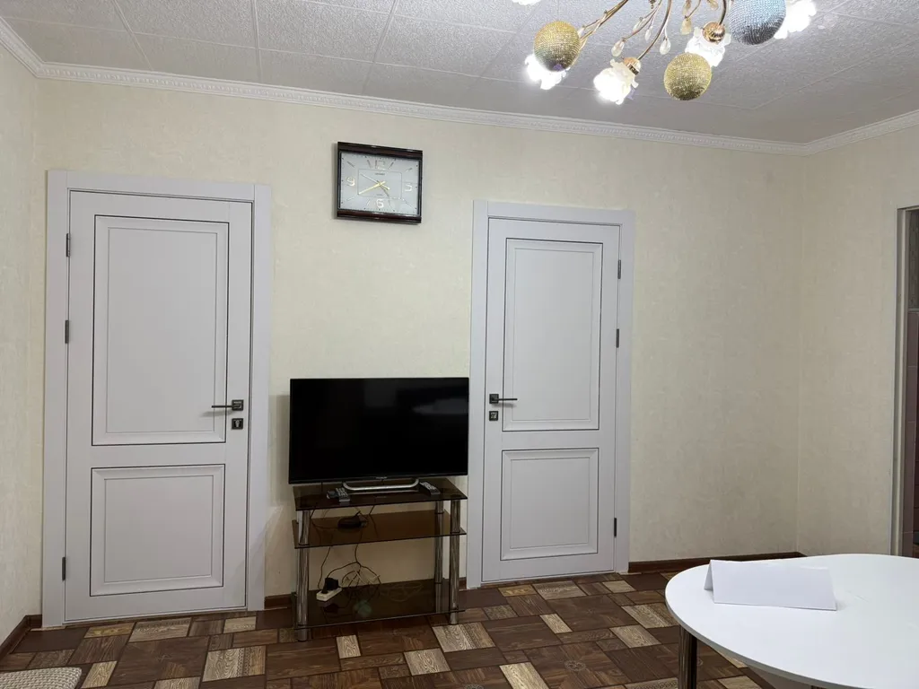 Квартира Квартира Уютный апартамент с двумя спальнями — Адлер