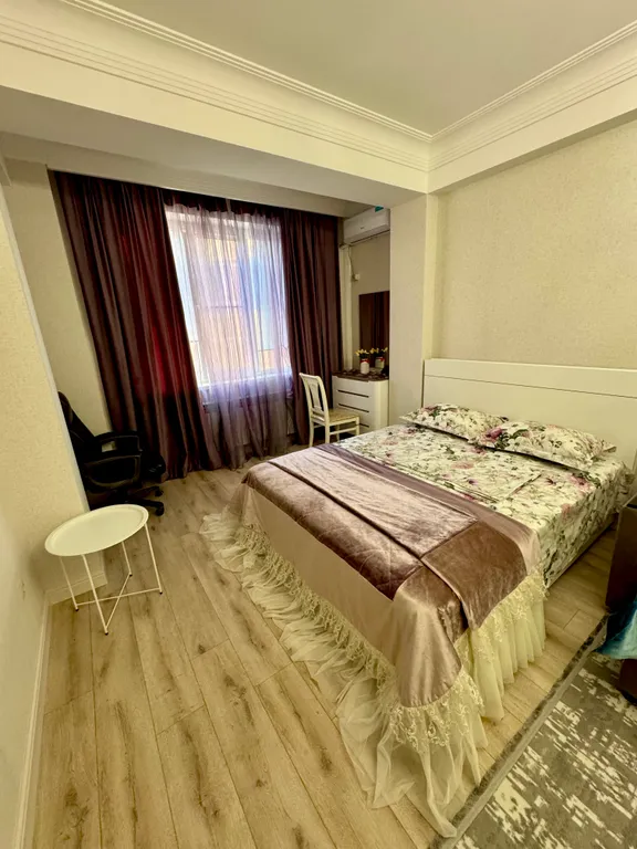 Светлая и уютная квартира с новым ремонтом в центре города — аренда посуточно в Каспийск