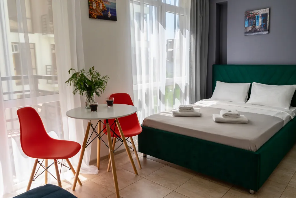 Квартира Светлая студия в ЖК Сорренто Парк — аренда посуточно в Сириус