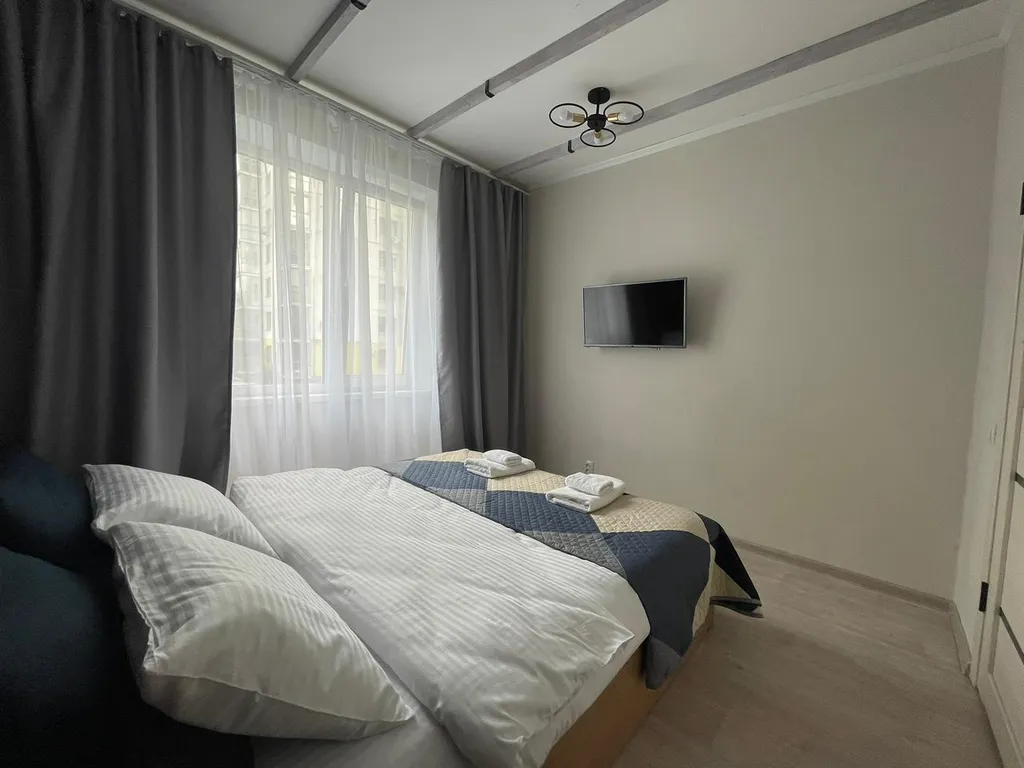 2-комнатная квартира рядом с Алмазом