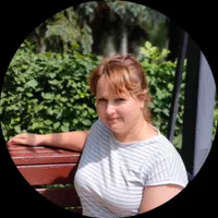 Юля Суворова
