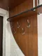 Вешалки для верхней одежды в прихожей