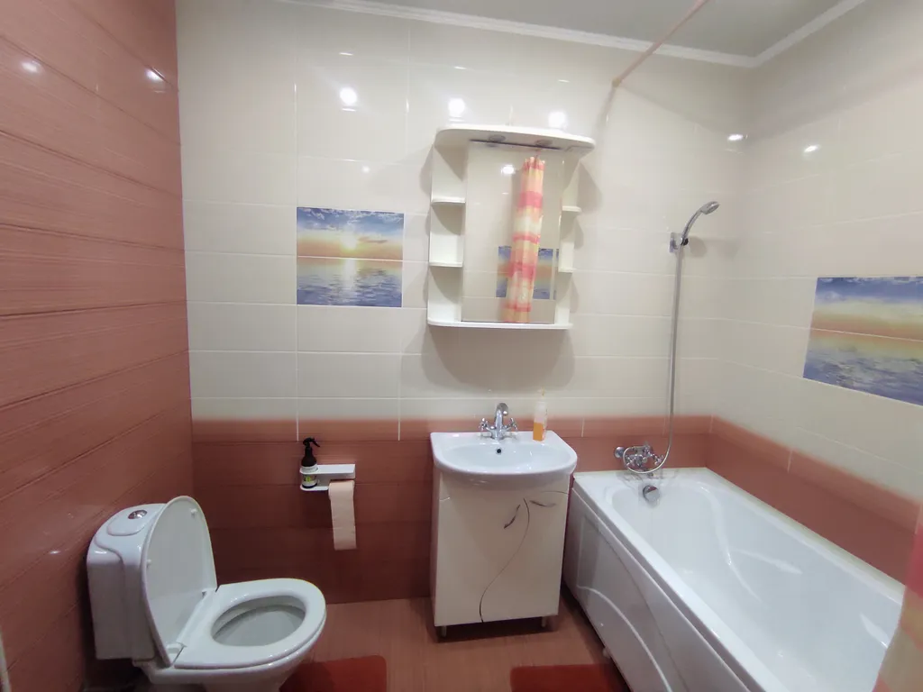 Просторная 1-комнатная квартира в Изумрудном