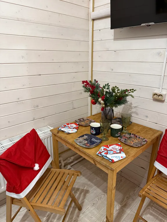 Домик рядом с Невой