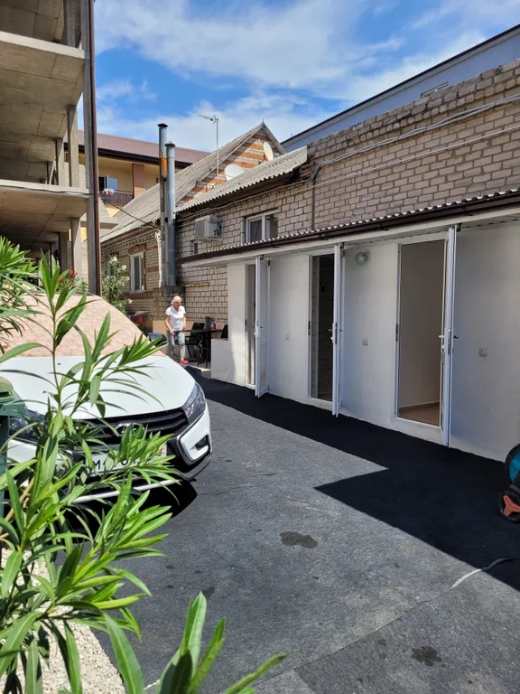 Номер эконом в самом центре Кабардинки!